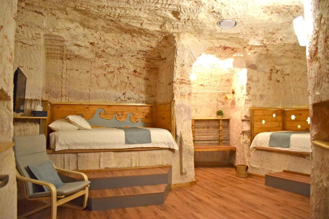 Dug Out B&B Кубър Педи Екстериор снимка
