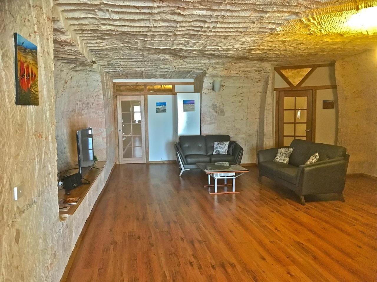 Dug Out B&B Кубър Педи Екстериор снимка